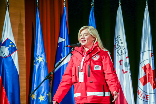Na otvoritvi je zbrane pozdravila generalna sekretarka RKS Renata Brunskole