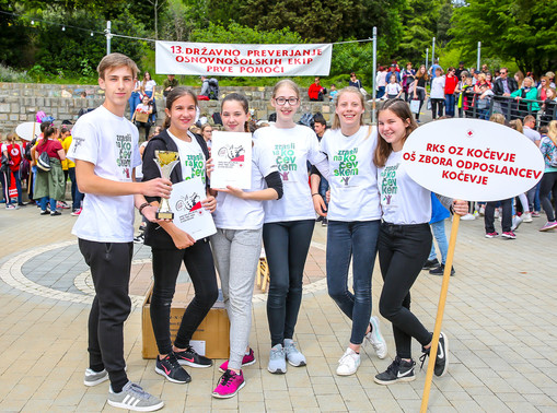 Ekipa prve pomoči OŠ Zbora odposlancev Kočevje; Foto: Aleš Černivec