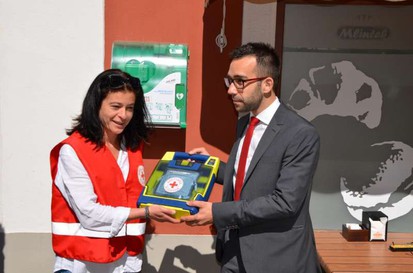 Alenka Ceglar, predsednica RKS OZ Izola in Gregor Perič, podžupan občine Izola 