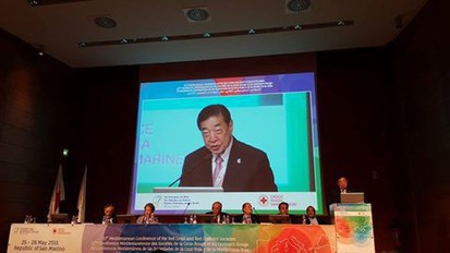 Tadateru Konoé, predsednik IFRC med nagovorom na otvoritvi 12. Mediteranske konference RK