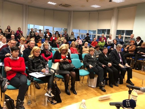 Pooblaščeni zastopniki in zastopnice RKS-OZ na zboru članov RKS
